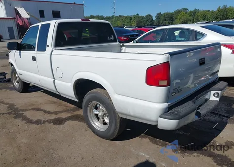 2003 Chevrolet S-10 Ls из США, поврежденный, VIN 1GCCS19X938263624
